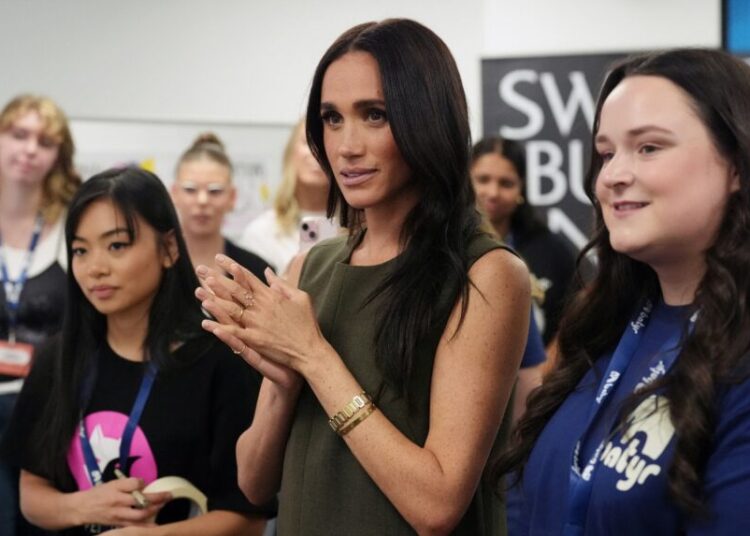 Harry e Meghan falam sobre o peso da vida real, já que a duquesa diz que ela era a ‘pessoa mais trollada do mundo’