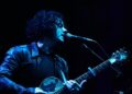 Jack White adiciona novas datas à turnê principal de 2026, compartilha novas músicas e tem uma apresentação surpresa no Coachella