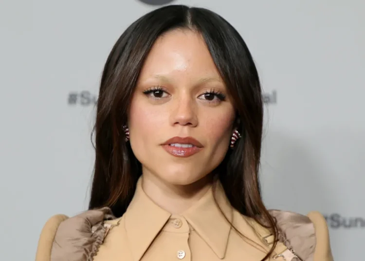 Jenna Ortega revela que quase deixou de atuar: o papel que a fez ficar