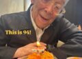 Jennifer Gray comemorou seu pai, ícone de ‘Cabaret’ Joel Grey, em seu 94º aniversário, e ele é adorável
