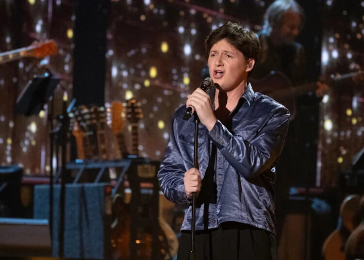 Jesse Findling eliminado do 'American Idol', 11 concorrentes permanecem