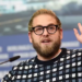 Jonah Hill revela casamento e segundo filho com Olivia Millar
