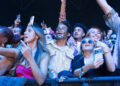 Justin Bieber e The Strokes subirão ao palco no segundo dia do primeiro fim de semana do Coachella 2026
