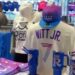 Kansas City Royals estreia novo uniforme roxo e azul do City Connect