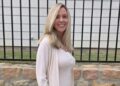 Kate Gosselin dá aos fãs um vislumbre do guarda-costas que virou namorado Steve Neild durante a festa divertida de 51º aniversário
