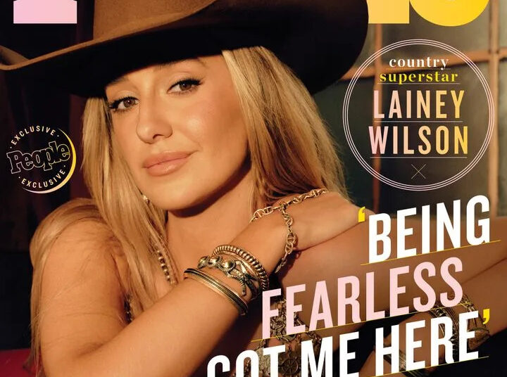 Lainey Wilson sobre como permanecer fiel às suas raízes em uma cidade pequena depois que sua carreira 'explodiu': 'Being Fearless Got Me Here' (exclusivo)