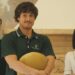 Lee Sung Jin ficou tão ‘impressionado’ com uma cena de “maio-dezembro” que escreveu o papel de “Beef” para Charles Melton