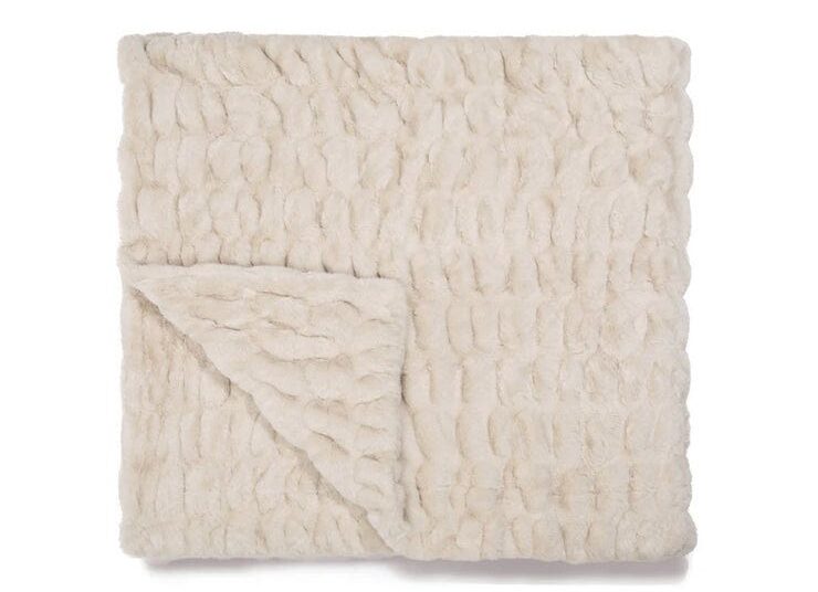 Lola Blankets Spring Sale 2026: Um editor da ELLE compartilha o que comprar