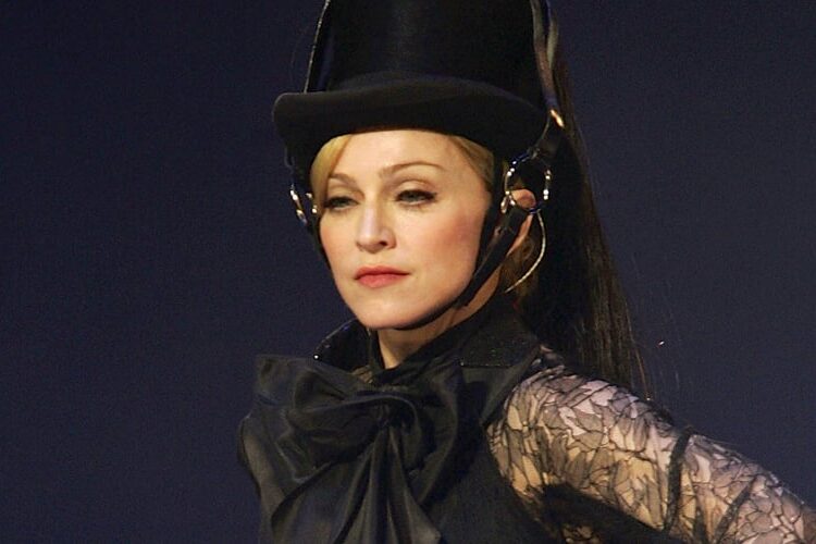 Madonna anuncia data de lançamento de 'Confessions 2' e lança trecho da nova música 'I Feel So Free' | Confissões II, Confissões na Pista de Dança, Madonna, Música | Notícias e fofocas sobre celebridades | Entretenimento, fotos e vídeos