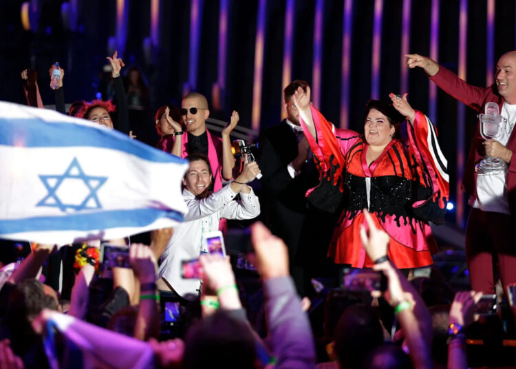 Mais de 1.000 figuras do entretenimento – incluindo Gene Simmons e Amy Schumer – rejeitam o boicote da Eurovisão a Israel