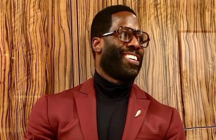 Mark Pitts deixa o cargo de presidente da RCA Records e lança novo empreendimento de gestão COFVNDERS