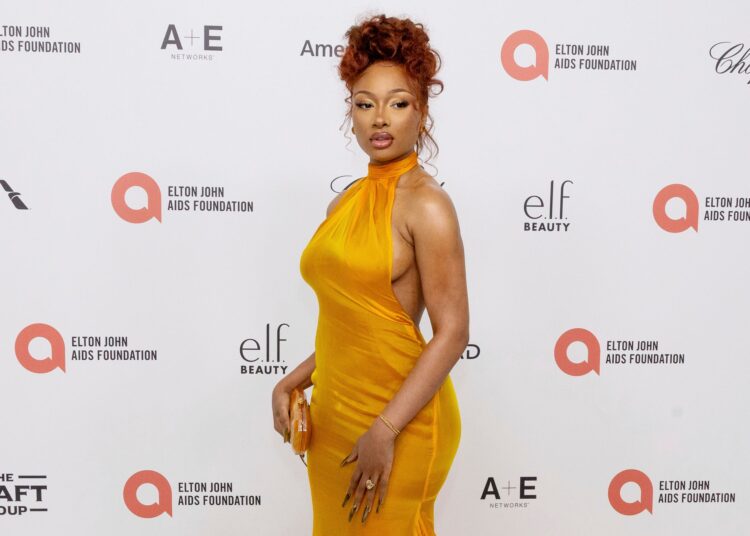 Megan Thee Stallion hospitalizada após sair do 'Moulin Rouge! Meio do show do Musical