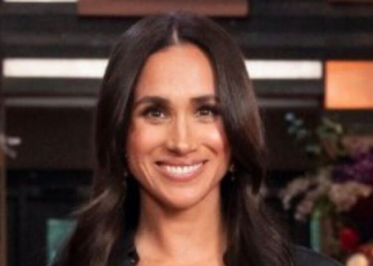 Meghan Markle criticada por fãs furiosos após aparição surpresa | Real | Notícias