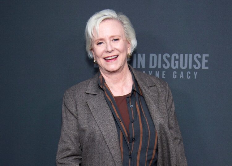 Memórias de Eve Plumb: felicidade incluída e Jan Brady