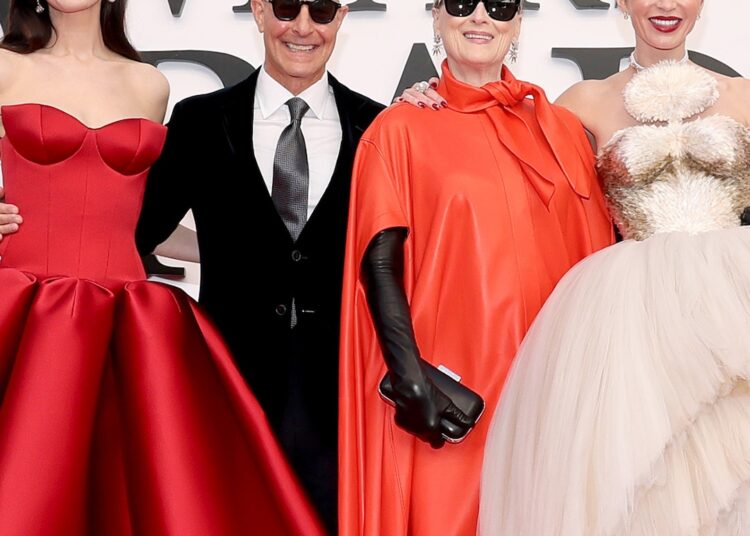 Meryl Streep, Stanley Tucci e Emily Blunt em Diabo Veste Prada 3