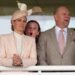 Mia Tindall, 12, é o centro das atenções em Aintree com gestos hilariantes