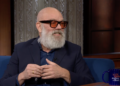 Michael Stipe lança nova música “The Rest Of Ever” e discute primeiro álbum solo de Colbert