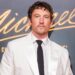 Miles Teller vende empresa de bebidas longas por US $ 325 milhões, ator que não se aposenta