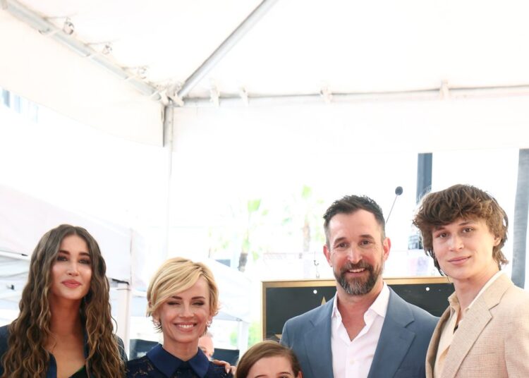 Noah Wyle e sua esposa Sara: um cronograma completo de relacionamento