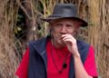 O caos de I'm A Celebrity quando o competidor desiste no meio do julgamento e uma briga acalorada irrompe