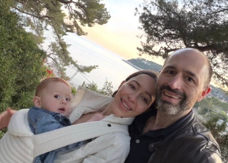 O ex-Christine Quinn, Christian Dumontet, deu as boas-vindas ao filho silenciosamente