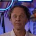 O patrimônio líquido de David Wilcock revelado depois que YouTuber tira a própria vida aos 53 anos