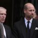 O príncipe William 'enviou uma mensagem a Andrew Mountbatten-Windsor na noite em que foi destituído de títulos reais'