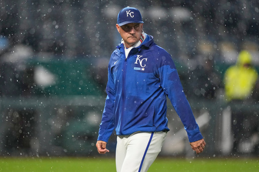 O técnico do Royals, Matt Quatraro, foi expulso após o primeiro inning do jogo contra o Yankees