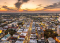 O vibrante distrito da Geórgia é o centro de entretenimento da pitoresca zona ribeirinha de Savannah