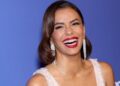 O visual ousado do biquíni de Eva Longoria ganha uma reviravolta em meio à nova série