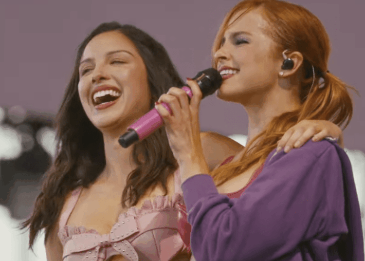 Olivia Rodrigo se junta a Addison Rae no Coachella para estrear ‘Drop Dead’