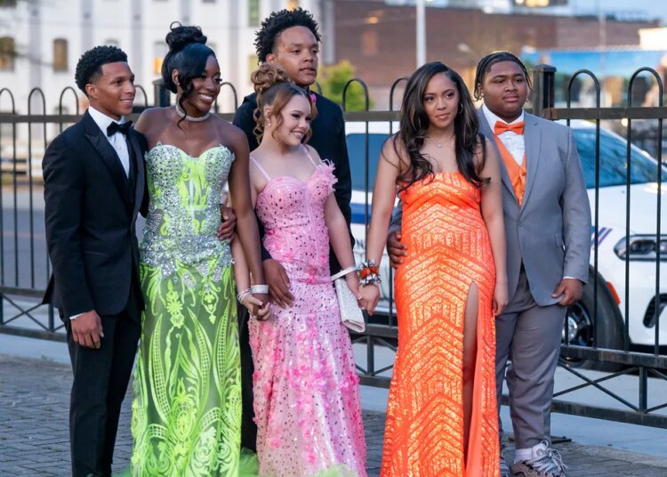 Os bailes de formatura de Knoxville e East Tennessee 2026 são uma celebração do estilo