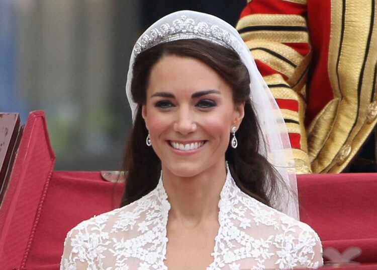Princesa Kate causou ‘pânico no palácio’ com pedido de casamento incomum | Real | Notícias