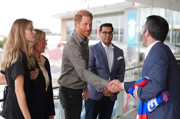 Príncipe Harry fala sobre ‘coisas do passado com as quais eu precisava lidar’ | Real | Notícias