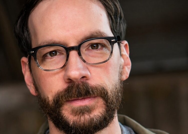 Randy Havens de 'Stranger Things' assina com Luber Roklin Entertainment