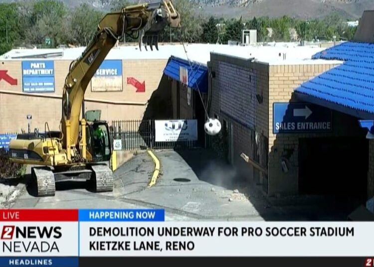 Reno Pro Soccer inicia demolição para projeto de novo estádio nas antigas instalações de Jones West Ford | Notícias locais