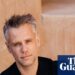 Richard Bacon pergunta às celebridades por que elas são mais famosas que ele: os melhores podcasts da semana | Podcasts