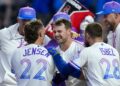 Royals apresentam grande retorno à varredura da Cap Series no pandemônio