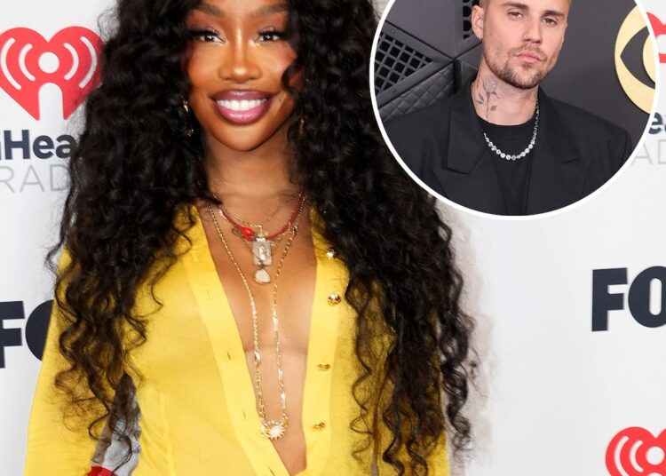 SZA na apresentação de Justin Bieber no Coachella