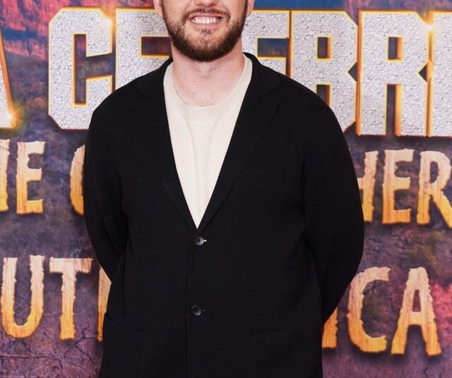 Seann Walsh 'zombou' por não saber a letra de Toto's Africa em I'm A Celeb – Entretenimento