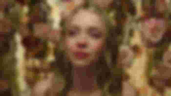 Sydney Sweeney está em O Diabo Veste Prada 2? Por que seu camafeu foi cortado
