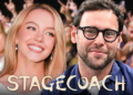 Sydney Sweeney senta-se nos ombros de Scooter Braun durante a diligência