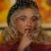 “TEMU Sydney Sweeney”: fãs brutalmente assam o novo videoclipe atrevido de Sabrina Carpenter