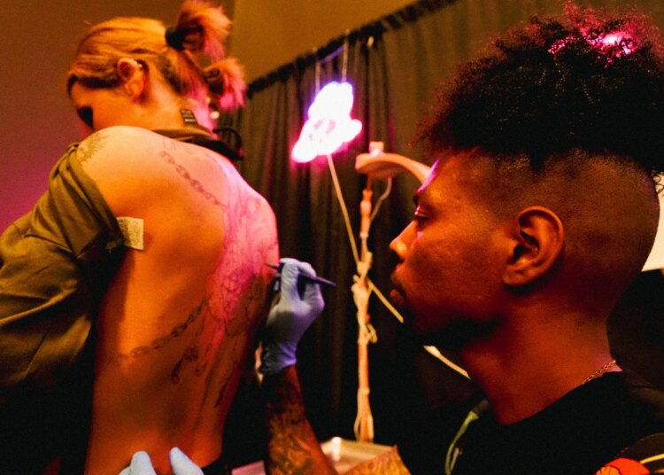Tatuagens de Elvis? Por dentro do Memphis Tattoo Festival em Graceland