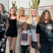 Tori Spelling e 4 de seus filhos levados ao hospital após acidente de carro