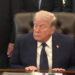 Trump vai atrás do filho do rei pouco antes da visita real