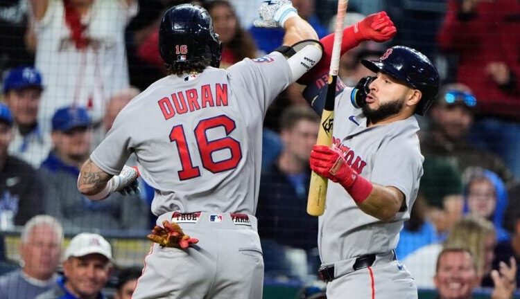 O home run de 2 corridas de Duran leva o Red Sox à vitória por 4 a 3 sobre o Royals