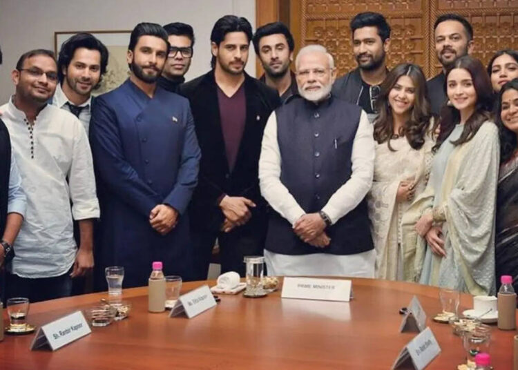 AICWA entra em contato com PM Modi durante a turbulência econômica mundial e pede às celebridades que reavaliem suas altas cobranças