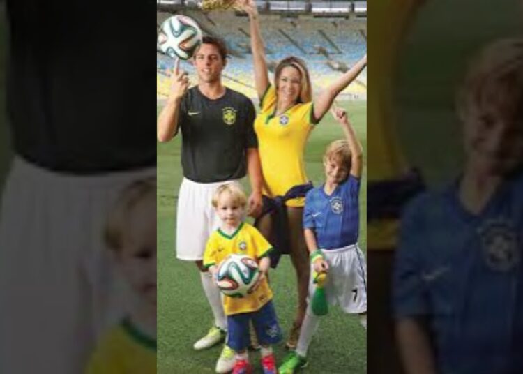 VOCÊ LEMBRA? 😱 3 Famosas que já Namoraram Jogadores e o Brasil Esqueceu! #shorts #famosos