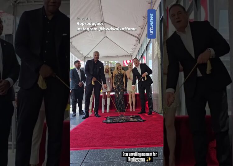 Miley Cyrus recebe estrela na calçada da fama: “meu nome está gravado em rosa e dourado”